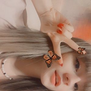 Meet your Posher, Kinadee